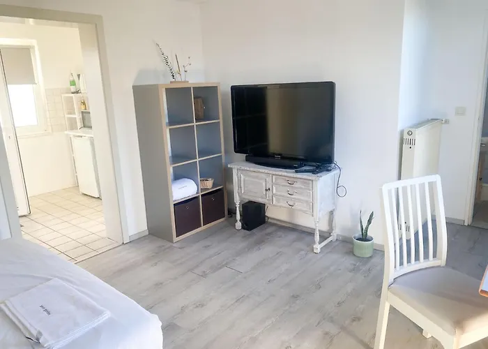 Huebsches In Ehemaliger Gaertnerei * Meerbusch